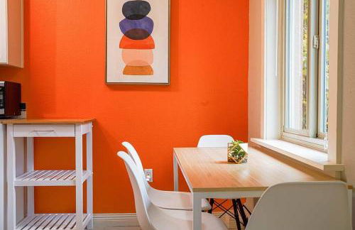 Colorful downtown condo, 2 bedrooms, king bed - Foto 4