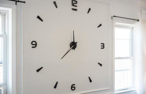 Welcoming Apartment - 10 min Light Rail Access - Foto 25