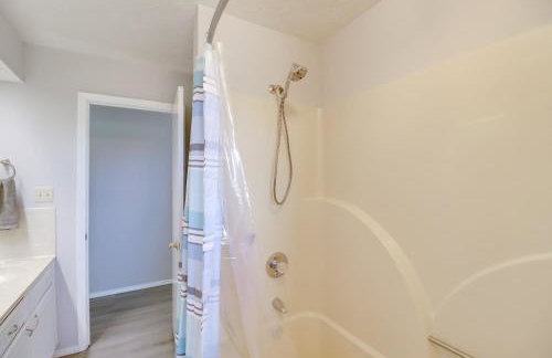 Charming Mountain Home Getaway with Gas Grill! - Foto 22