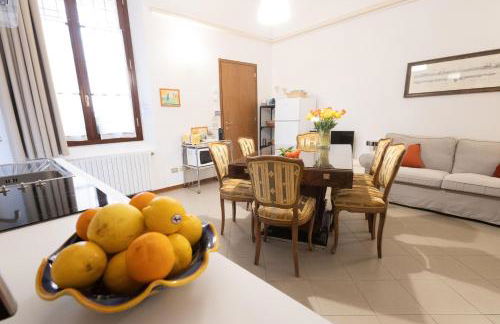 Ca' Spadoni, centro storico, piano terra, ingresso indipendente, teatro, parcheggio, - Foto 18