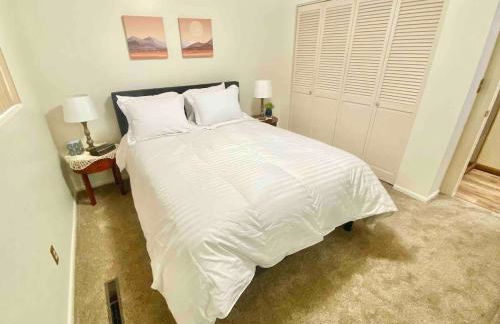 Roomy Midtown Home-Large and Central to Everything - Foto 6