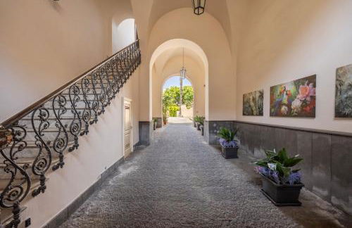 Luxury Historic Villa with heated pool near Catania, Taormina, the Sea and Mount Etna by SicilianRelaxingHomes - Foto 18