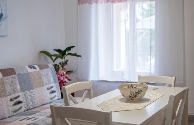 Comfortable Apartment in Umag With Parking Space - Photo 10