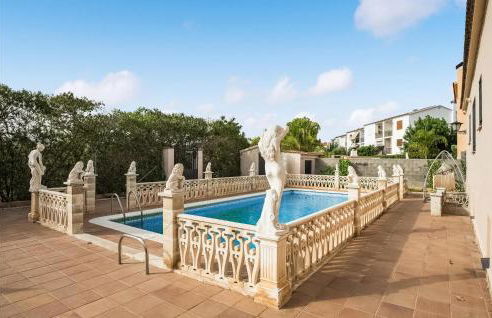 5 Bedroom Stunning Home In Roda De Berà - Foto 10