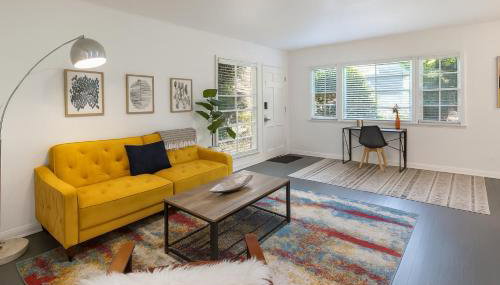 Quaint 1BD 1BA Bungalow - Foto 1
