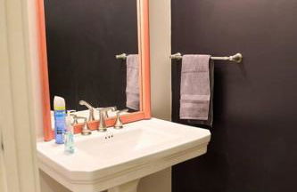 Modern Midtown home with 3 king beds - Foto 12