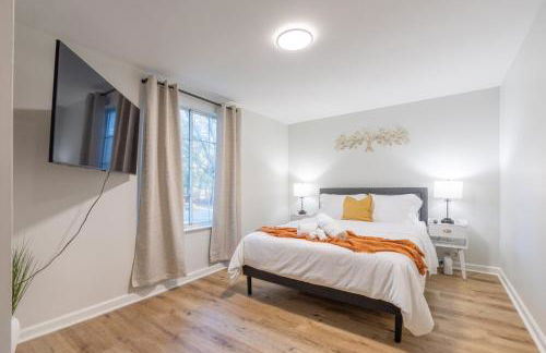 Ballantyne 3BR House, PrivateYard, Work Desk & 1 Gig Wi-Fi - Foto 13