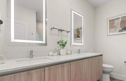 Upstay Pristine 3BR Home with Private Pool & BBQ - Foto 21