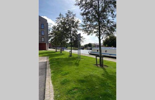 Chester City Centre Waterfront Apartment - Photo 45