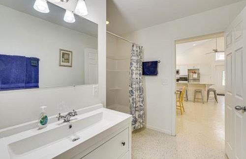 Lake Champlain Retreat with Grill, Fire Pit! - Foto 17