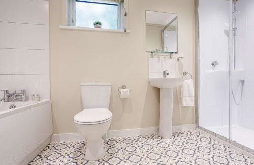 Campden Lodge 1 - Photo 5