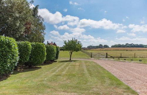 The Bothy - Charming home on a working farm - Photo 24