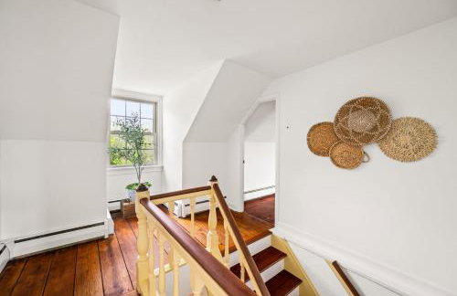 Downingtown Manor - 1900s Farmhouse with Creek Views - Foto 37