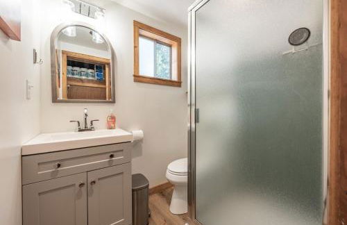 Buckeye Bear's Den-AC-Walking Distance to town - Foto 35