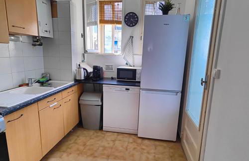 Grand F3 lumineux 55 m proche centre, plages, balcon, clim - Foto 8