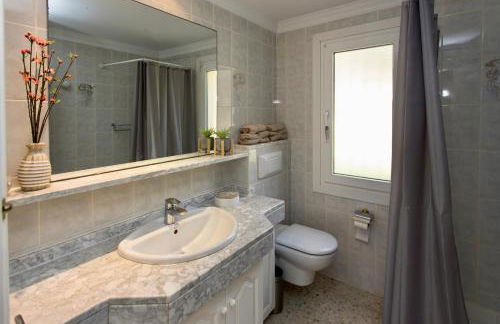 The Alou Villa 1 - Jacuzzi - BBQ - Garden - Pool - Foto 19