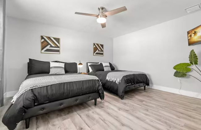 NEW Mid Century Modern Largo Retreat - Photo 5