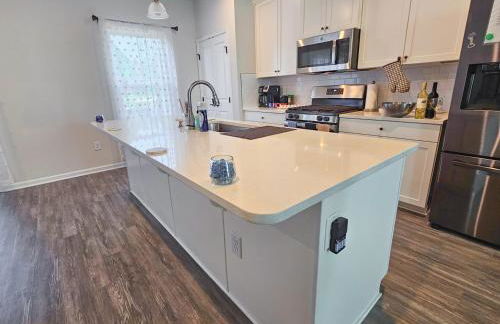 Capernaum Sanctuary - Minutes from Fenton, WakeMed, UNC Rex, RDU, RTP & Downtown - Foto 13