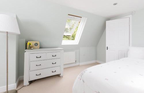 Stunning 5BR Home With Pool - 5 min to Beach - Foto 88