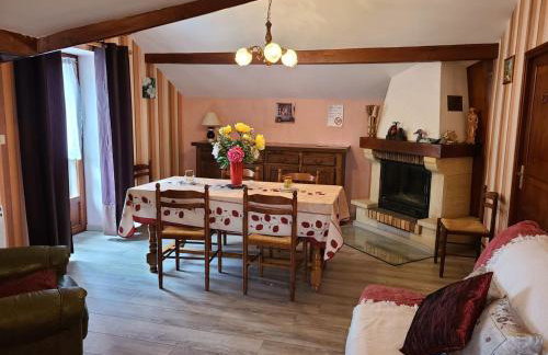 Gîte confortable à Plombières-les-Bains, proche thermes, nature et ski - FR-1-589-194 - Foto 2