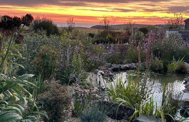 Coastal retreat with hot tub and panoramic views - Foto 26