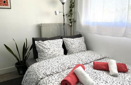 Cosy et lumineux face Seine river - 20 min Paris - Foto 34