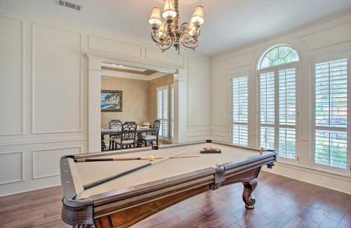 Elegant Plano Home with Private Outdoor Pool! - Foto 15