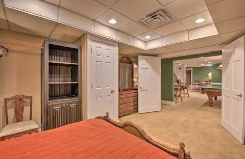 Secluded Acworth Mansion with Pool and Game Room! - Foto 25