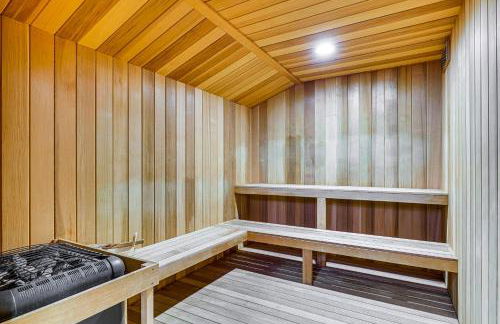 Walk to Ski Lift Spacious Condo in West Dover! - Photo 35