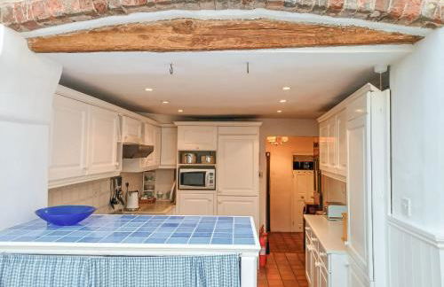 Ellinor House - Photo 7