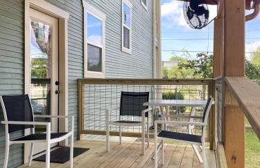 Riverwalk Pearl Zoo Museums Pool 5 BR 4 full and 1 half Baths - Foto 3