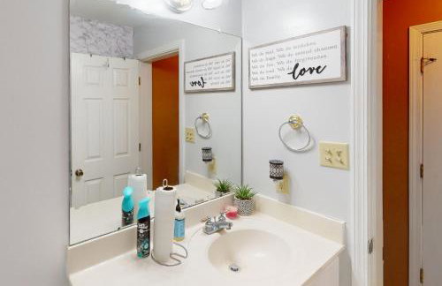 False River Gem with Boat Dock! Serene Retreat - Foto 10