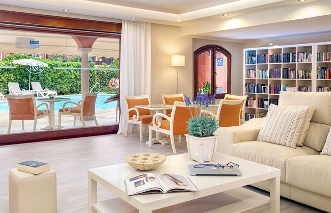 Apartamentos Ambassador - Photo 21