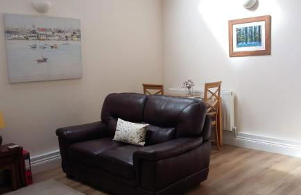 The Snicketts - Photo 16