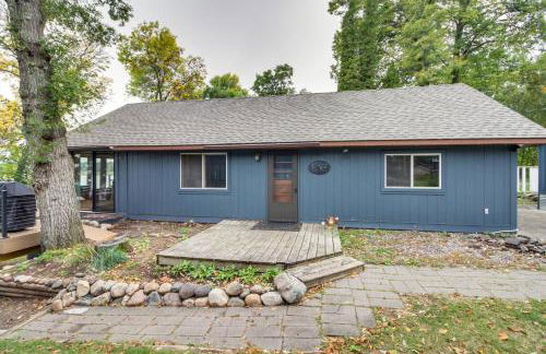 Away at Moose Bay Breezy Point Gem with Game Room - Foto 38