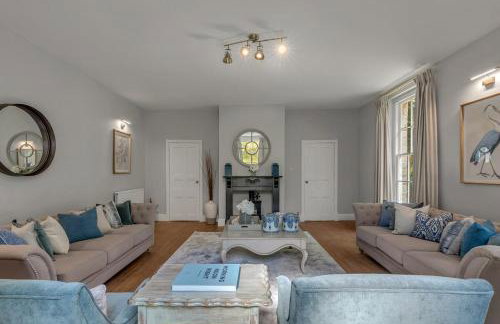 Stylish 4-Bed Apartment in Suffolk l Near Town - Foto 5