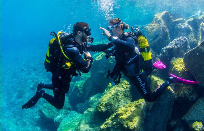Bautismo de buceo en Radazul - Foto 1
