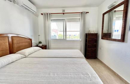 Magnífico Ático 4 hab frente a la playa con piscinas parking incluido por keywise - Foto 23