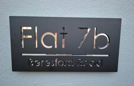 Modern Stylish Flat - Free Parking - Near London - Foto 12