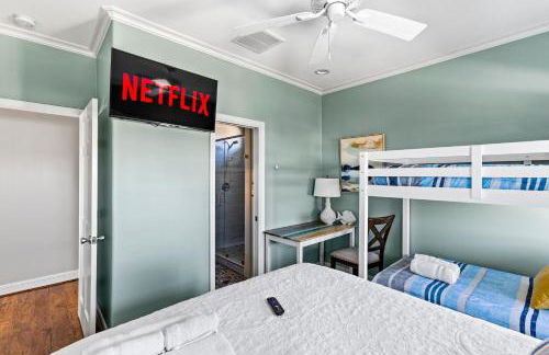 Seaside Sunrise Luxury Beachfront, Hot Tub, Firepit, Elevator - Foto 35