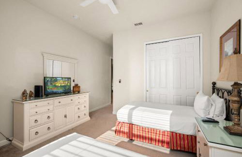 5BR home w private heated pool - Foto 43