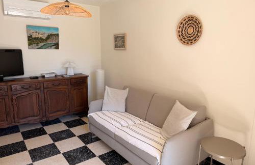 Estate with pool on 2 hectares in Balazuc - Photo 4