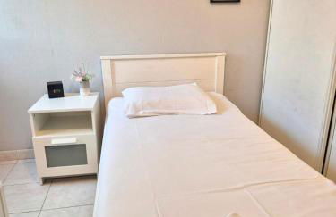 La Maison du Soleil Spacious Villa with Garden - Foto 17