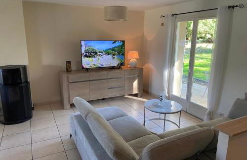 Maison tout confort avec piscine chauffée au bord des rives de la Dordogne - Foto 13