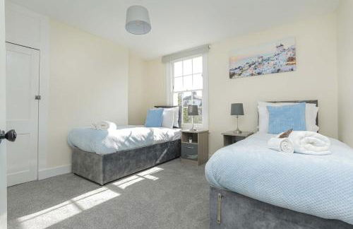 Big PROMO! Central Canterbury City Escape 2BR 2BA House, en-suite, Couples Retreat, Perfect For Families, Students, Relocators FREE Parking Fast WiFi - Foto 30
