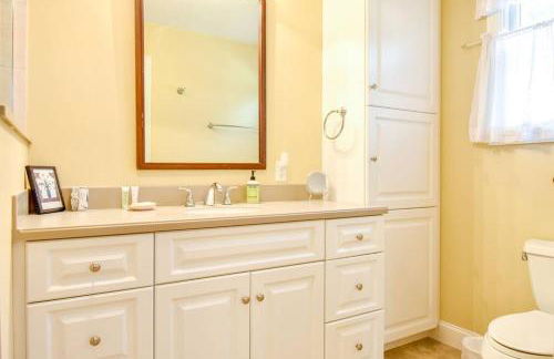 Beautiful Family Home Walk to Beach - Foto 14