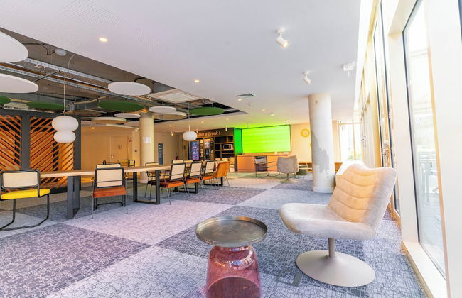 ECLA PARIS VILLEJUIF - Photo 9