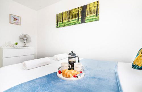 Monmouth House Aylesbury Premier Quality Accommodation For Larger Families Contractors And Professionals Sleeps Up to 6 Guests - Foto 12