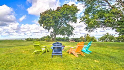 Private Waterfront Lake Erie Home with BBQ Patio - Foto 2