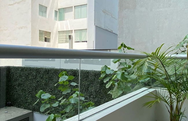 Perfect 1BR With Balcony in Luxurious Building - Foto 11